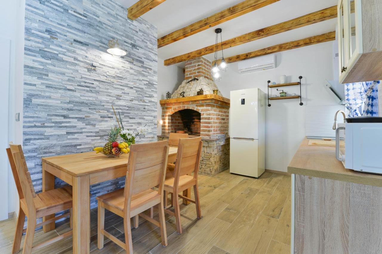 Family Friendly Apartments With A Swimming Pool Zadar - 18098 Eksteriør bilde