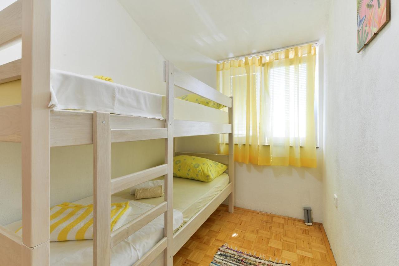 Family Friendly Apartments With A Swimming Pool Zadar - 18098 Eksteriør bilde